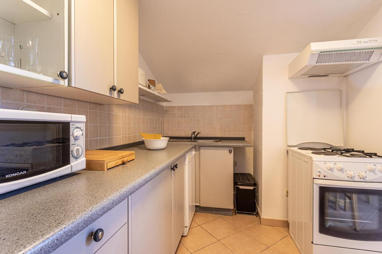 Apartment Tereza Malinska Esterno foto