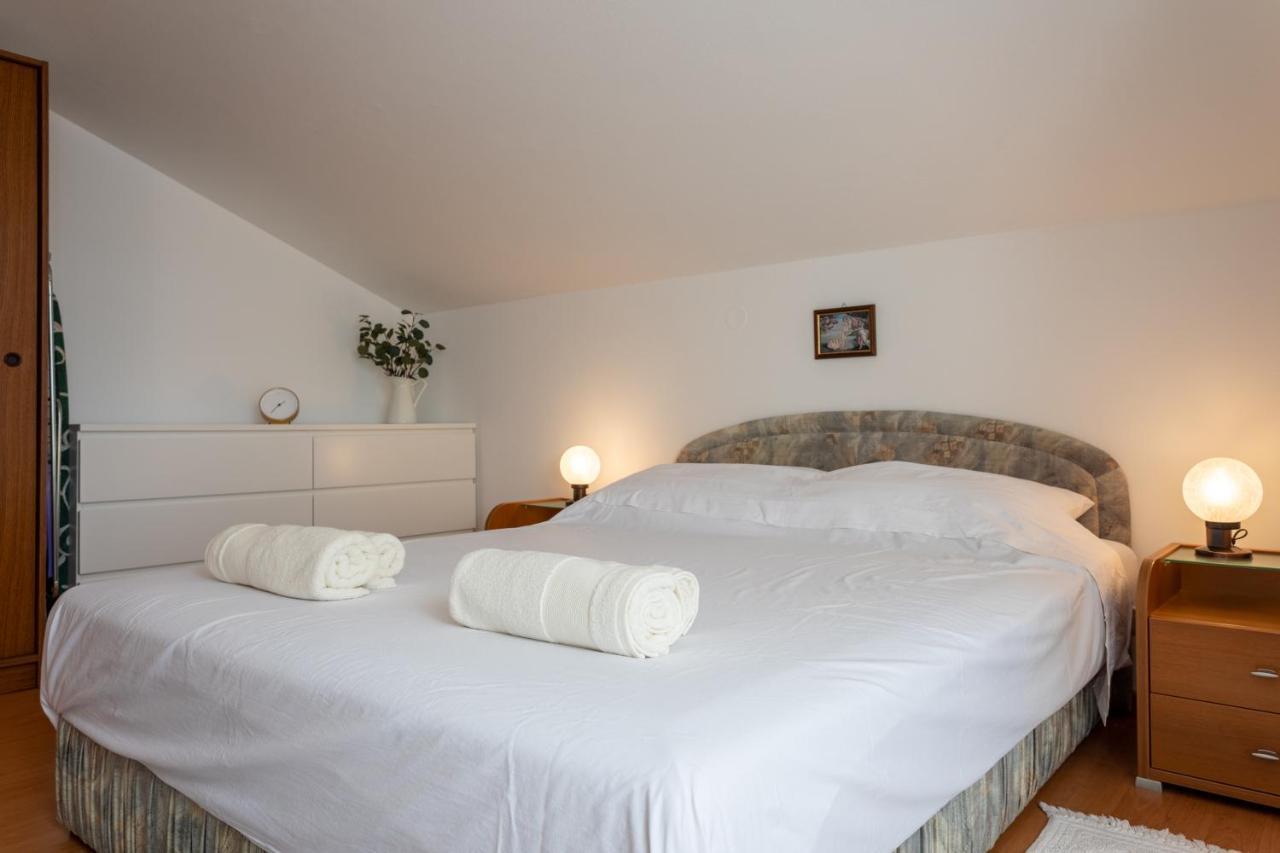 Apartment Tereza Malinska Esterno foto